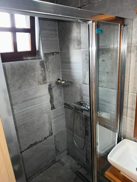 Apartments Prizreni מראה חיצוני תמונה